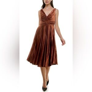 Maison Tara Women's Sleeveless Lux Velvet V-Neck Sunburst Pleat Midi Dress